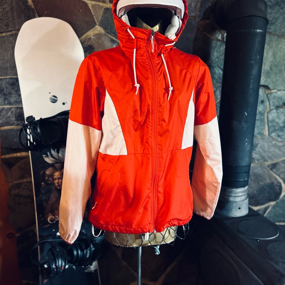 Columbia Red and White Women's Windbreaker